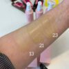 Стойкая антикомедогенная тональная основа AMA Hyaluron Foundation Ultra Moist & Longwear SPF20 — изображение 4