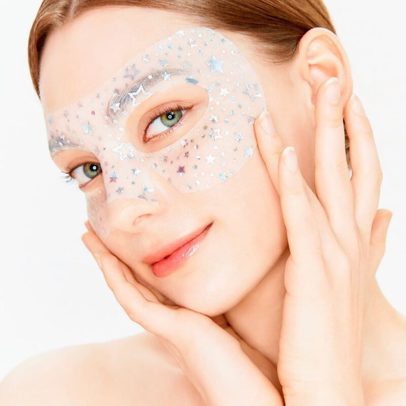 Тканевая маска для кожи вокруг глаз The Saem Iceland Glitter Eye Goggle Mask — изображение 2