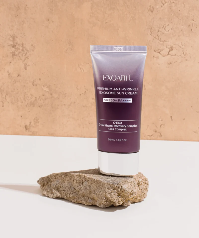 Омолаживающий солнцезащитный крем с экзосомами EXOARI L Premium Anti-Wrinkle Exosome Sun Cream SPF50+ PA++++ — изображение 3