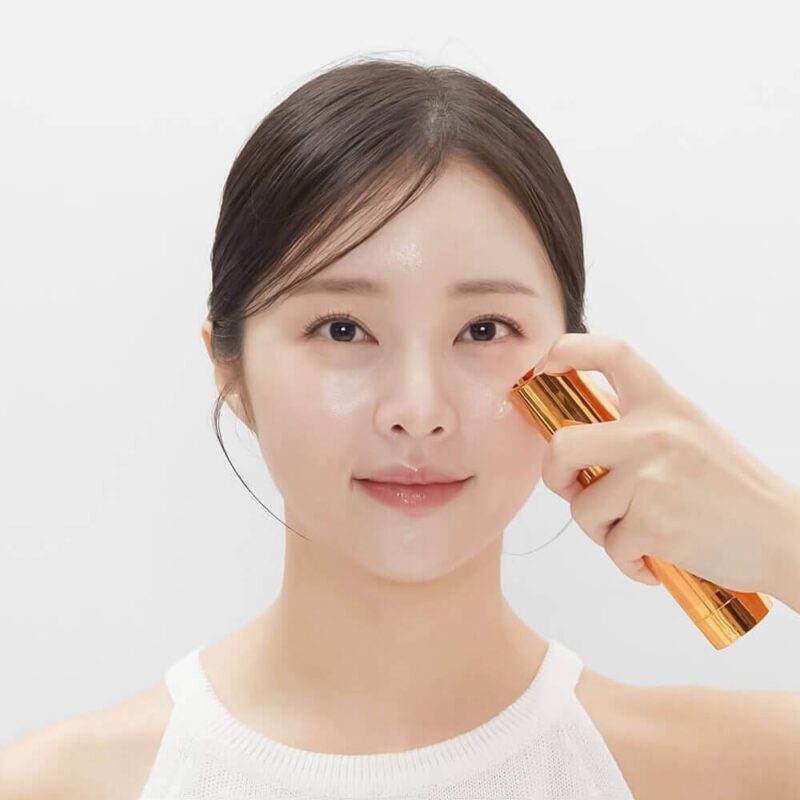 Бустер-сыворотка с микроиглами и витамином C VT Cosmetics Vita-Light Reedle Shot 100 — изображение 3