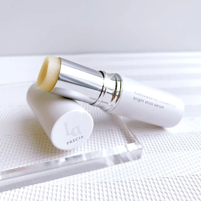 Корректирующая твердая сыворотка-стик с плацентой La Precia Bright Stick Serum — изображение 5